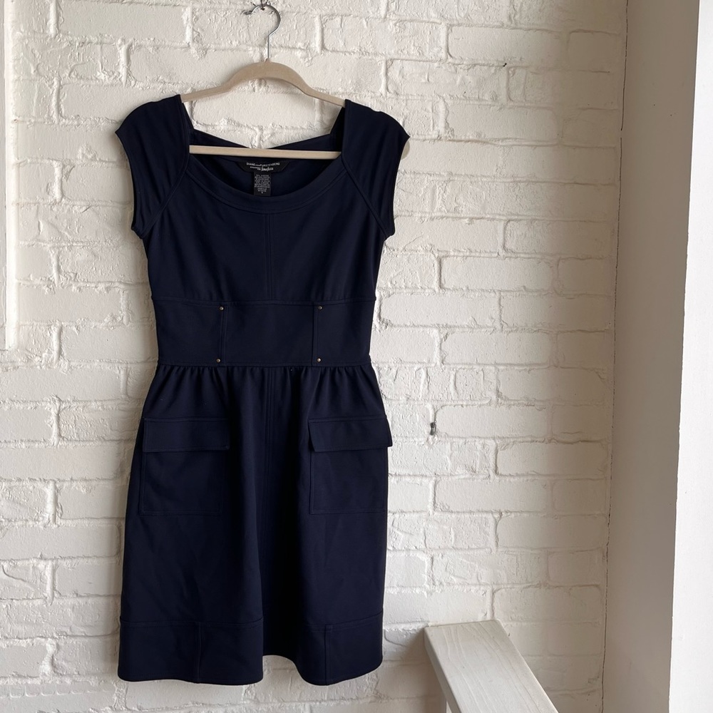 Diane Von Furstenberg Navy Dress Size 4